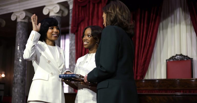 119th Congress: A look at lawmakers who are women of color
