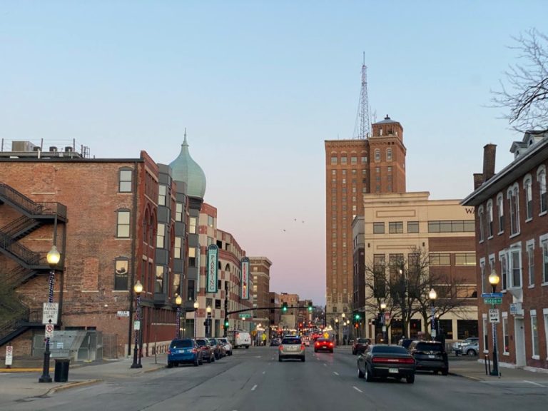 Small Business Saturday 2024 In Aurora: See Who’s Participating