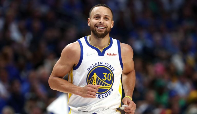 Steph Curry Set NBA Record With Father For Combined Games